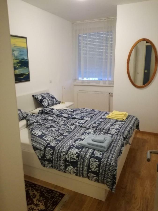 Appartement Apartman Ella à Zagreb Extérieur photo